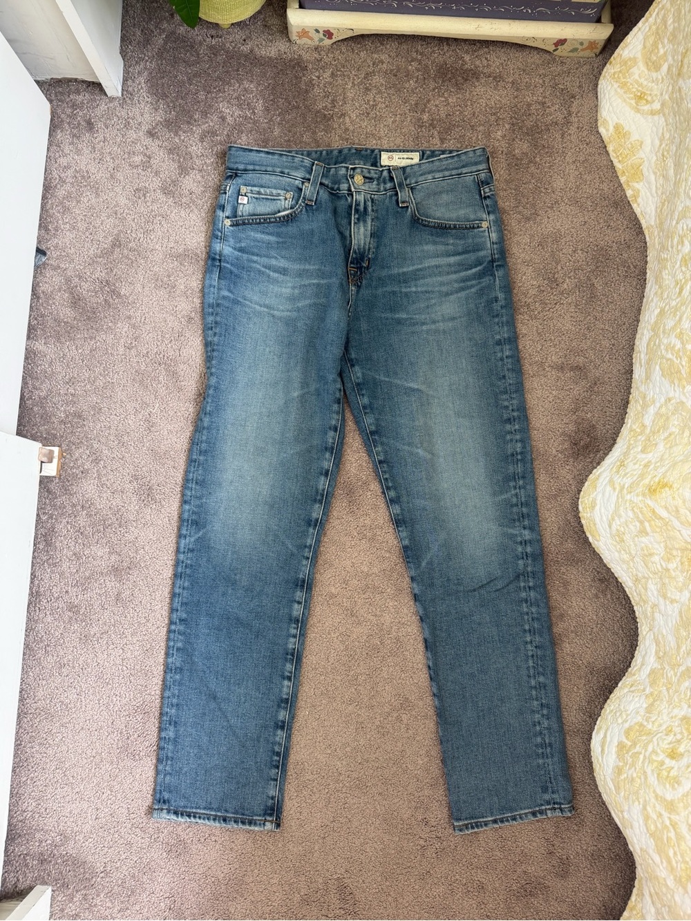 AG-ED DENIM Straight Leg Jeans in Medium Blue Wash